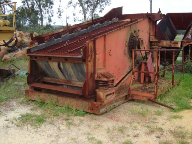 Vibrating Screen  CS23