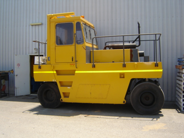 Multipac Multi Tyred Roller EC6