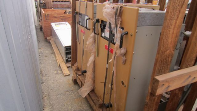 Circuit Breakers Merlin Gerin GE37