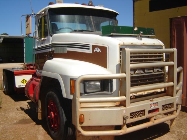 Mack Prime Mover G15