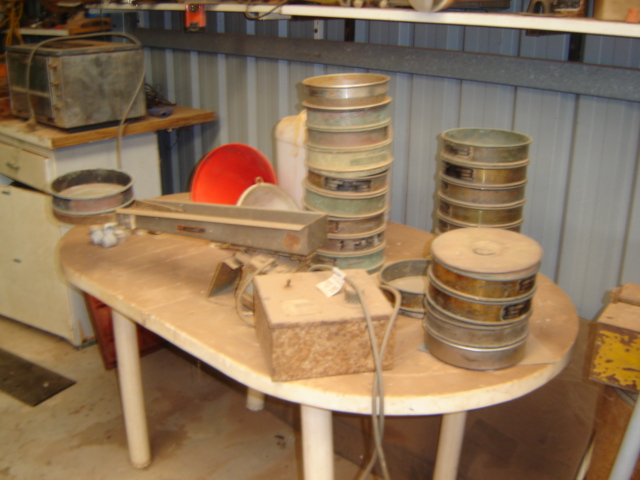 Eriez Vibrating Test Shaker  CS43